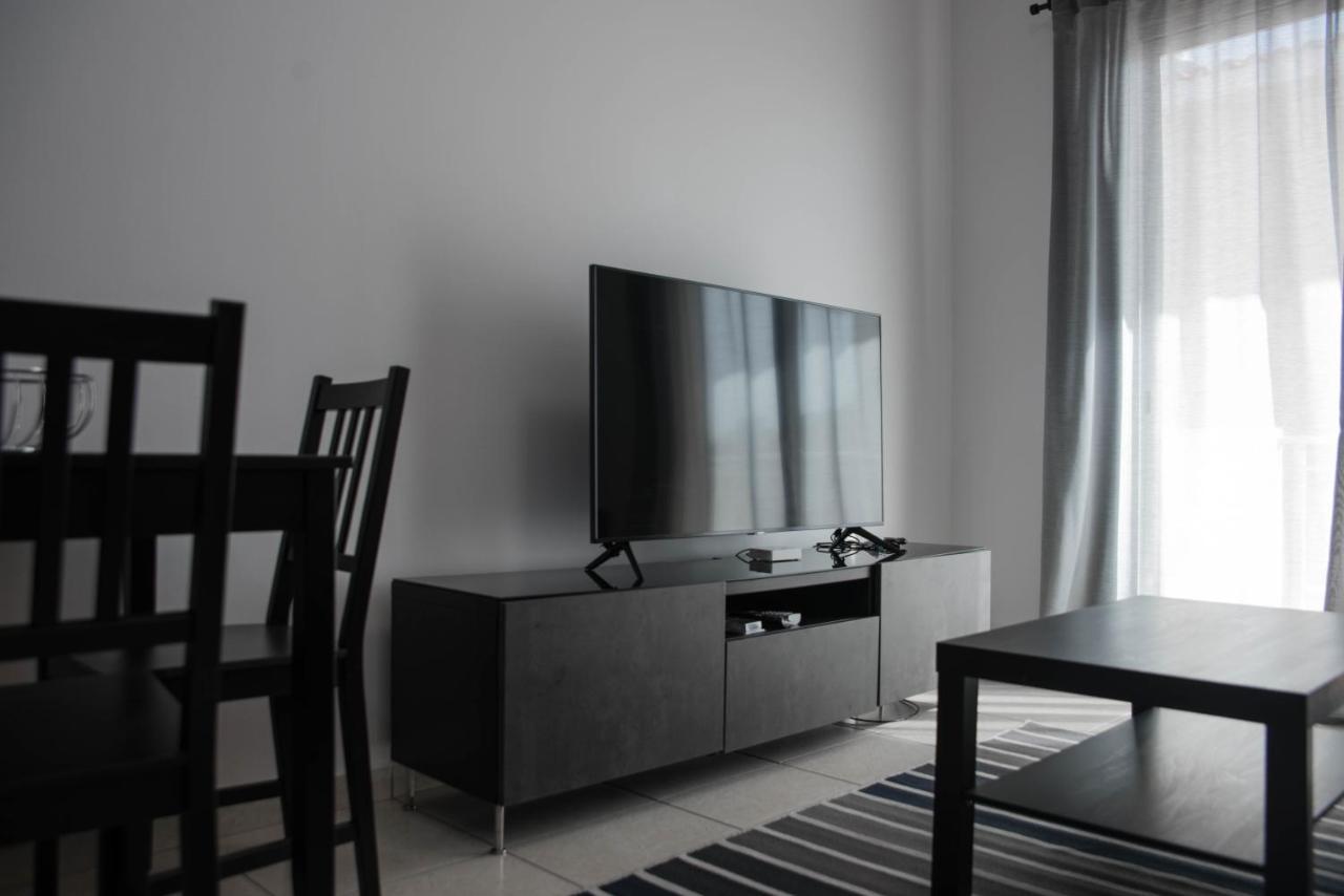 Renovated One Bedroom Apartment In Paphos With Pool Exteriér fotografie